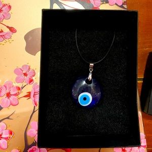 Evil eye necklace 👁️
